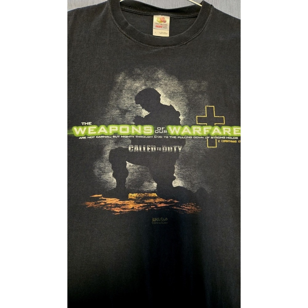 2010 Kerusso Christian T Shirt L Weapons Warfare Jesus Military Faded Bible Tee
